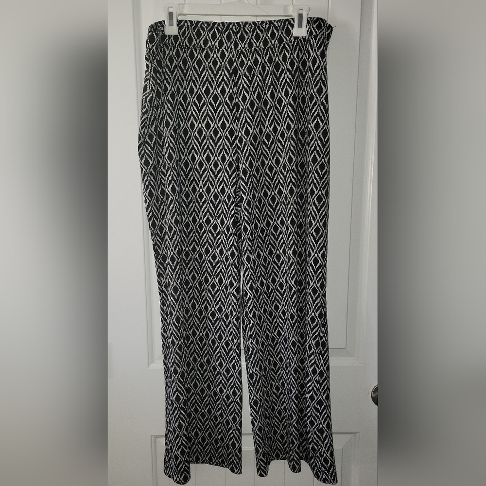 Southern Lady Black and White Geometric Palazzo Pants 1X